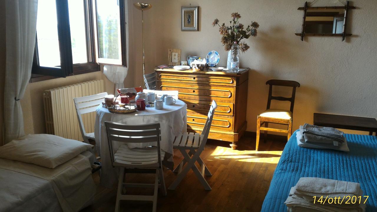 Vaccarizza L'Ape In Corte Casa Di Campagna, Via Francigena Stanze E Colazione المظهر الخارجي الصورة