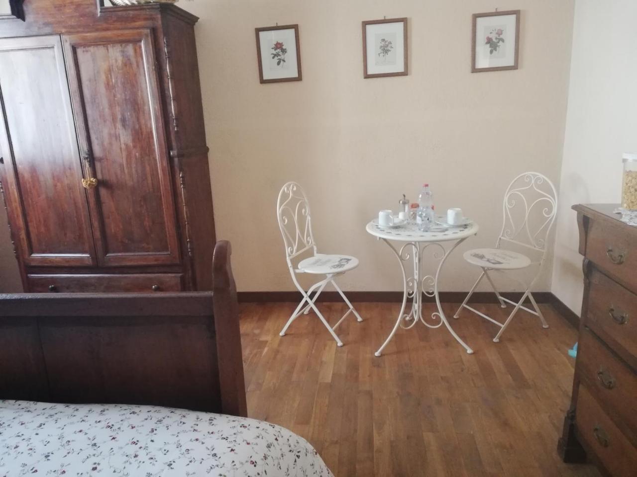Vaccarizza L'Ape In Corte Casa Di Campagna, Via Francigena Stanze E Colazione المظهر الخارجي الصورة
